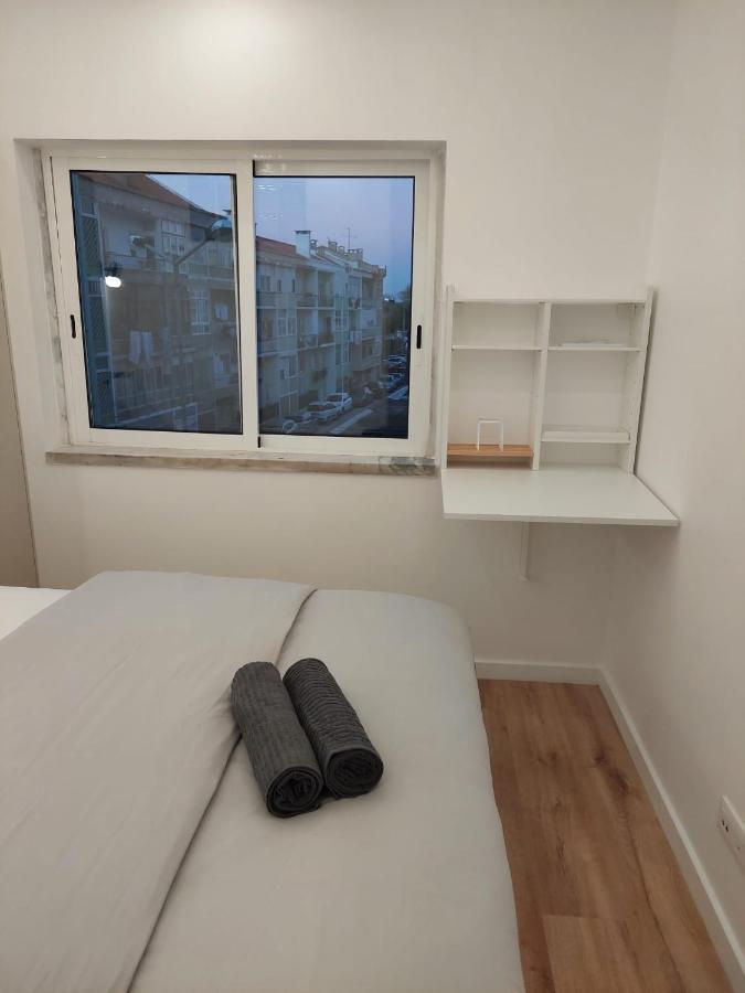 Lisbon South Bay Rooms Almada Buitenkant foto