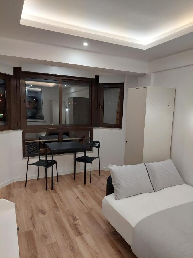 Lisbon South Bay Rooms Almada Buitenkant foto