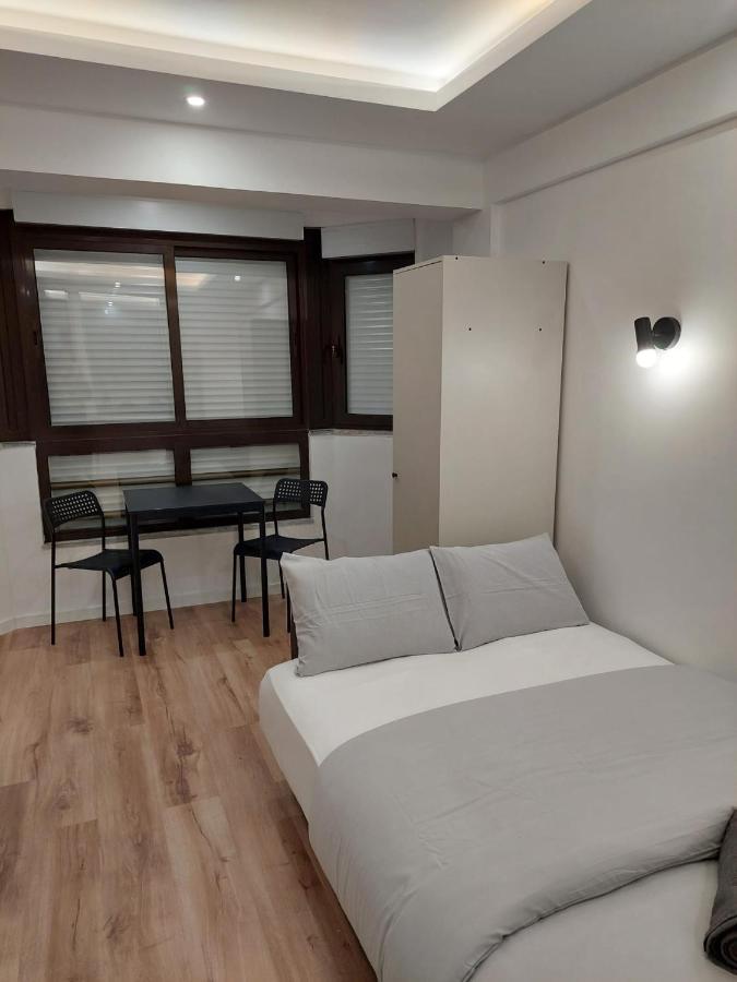 Lisbon South Bay Rooms Almada Buitenkant foto